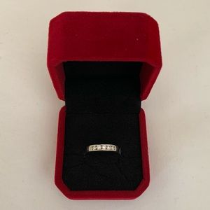 14k White Gold Diamond Band